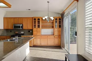 10242 Creek Trail Cir, Stockton, CA 95209 - Photo 12
