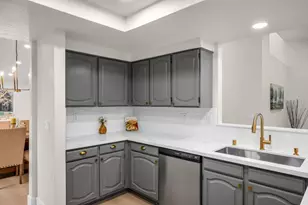 5912 Sawyer Cir, Sacramento, CA 95823 - Photo 16