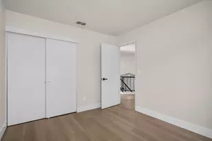 5912 Sawyer Cir, Sacramento, CA 95823 - Photo 32