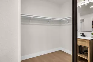 5912 Sawyer Cir, Sacramento, CA 95823 - Photo 26
