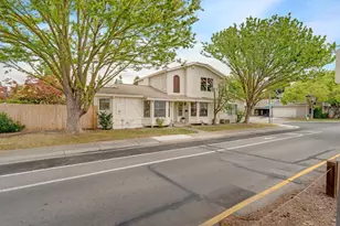 8797 Valley Oak Ln, Elk Grove, CA 95624 - Photo 2