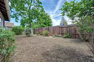 5521 78th St, Sacramento, CA 95820 - Photo 24