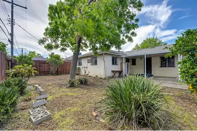 5521 78th Street, Sacramento, CA 95820 - Photo 26