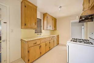 5521 78th St, Sacramento, CA 95820 - Photo 14