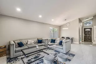 2 Rio Campo Ct, Sacramento, CA 95834 - Photo 32