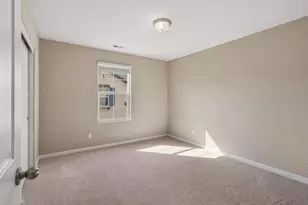 8877 Tethys Ln, Elk Grove, CA 95758 - Photo 20