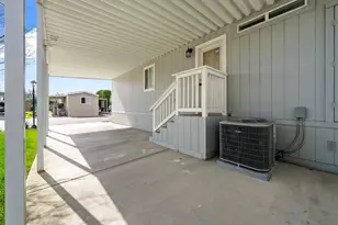 Village Circle, Sacramento, CA 95838 - Photo 24