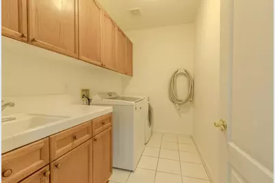 27083 Lillegard Court, Tracy, CA 95304 - Photo 38