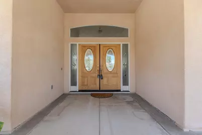 27083 Lillegard Court, Tracy, CA 95304 - Photo 8
