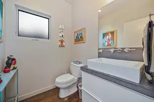 2210 Blues Alley, Sacramento, CA 95816 - Photo 24