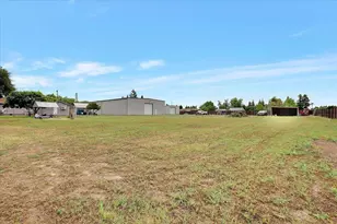 699 SE Stewart Rd, Yuba City, CA 95991 - Photo 26
