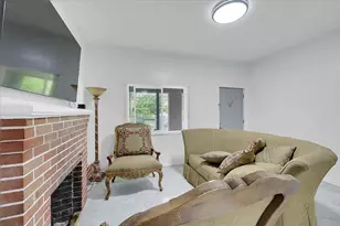 699 SE Stewart Rd, Yuba City, CA 95991 - Photo 4