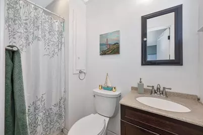 9406 Acapulco Way, Elk Grove, CA 95624 - Photo 16