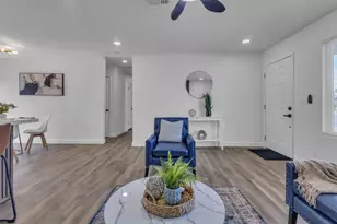 8437 Cherbourg Way, Stockton, CA 95210 - Photo 10