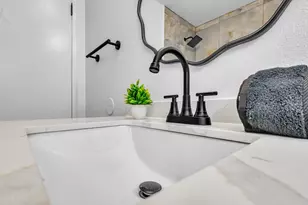 8437 Cherbourg Way, Stockton, CA 95210 - Photo 40