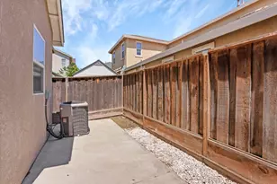 1494 Hearthsong Dr, Manteca, CA 95337 - Photo 30