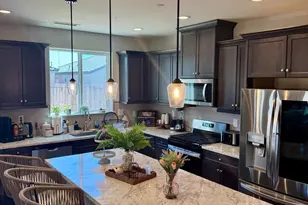 1140 Wasatch Dr, Madera, CA 93638 - Photo 2