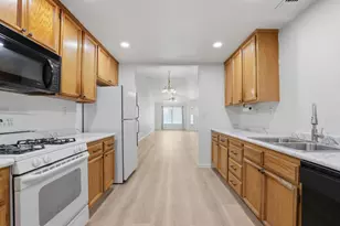 1061 Courtyard Dr, Yuba City, CA 95991 - Photo 14