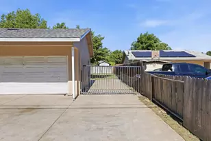 378 S Coolidge Ave, Stockton, CA 95215 - Photo 6