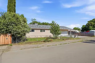 378 S Coolidge Ave, Stockton, CA 95215 - Photo 2