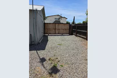 353 L Street, Los Banos, CA 93635 - Photo 30