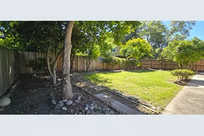 7405 Flowerwood, Sacramento, CA 95831 - Photo 34