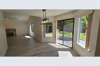 7405 Flowerwood, Sacramento, CA 95831 - Photo 14