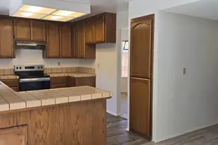 7405 Flowerwood, Sacramento, CA 95831 - Photo 12