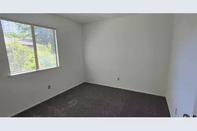 7405 Flowerwood, Sacramento, CA 95831 - Photo 26