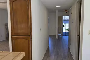 7405 Flowerwood, Sacramento, CA 95831 - Photo 10