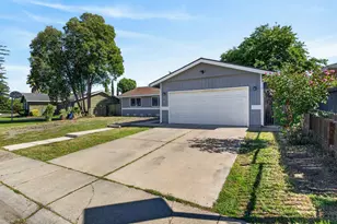 4920 Sky Pkwy, Sacramento, CA 95823 - Photo 8