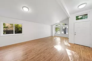 5060 Summerbrook Way, Sacramento, CA 95823 - Photo 8