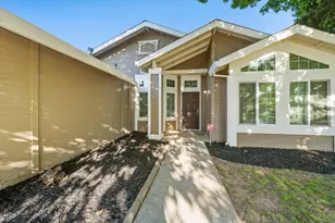 5060 Summerbrook Way, Sacramento, CA 95823 - Photo 4