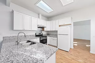 5060 Summerbrook Way, Sacramento, CA 95823 - Photo 12