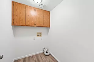 5060 Summerbrook Way, Sacramento, CA 95823 - Photo 20