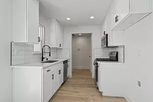 3918 Wildrose Way, Sacramento, CA 95826 - Photo 8
