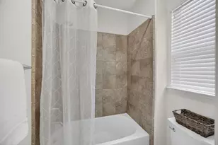 7 Triumph Ct, Sacramento, CA 95831 - Photo 52