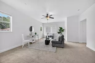 7 Triumph Ct, Sacramento, CA 95831 - Photo 46
