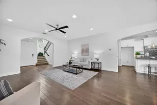 7 Triumph Ct, Sacramento, CA 95831 - Photo 22