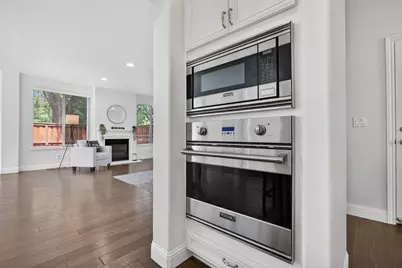 7 Triumph Court, Sacramento, CA 95831 - Photo 32