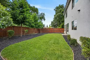 7 Triumph Ct, Sacramento, CA 95831 - Photo 70