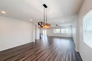 1187 Bordeaux Ct, Olivehurst, CA 95961 - Photo 6