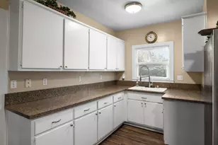 6870 14th Ave, Sacramento, CA 95820 - Photo 18