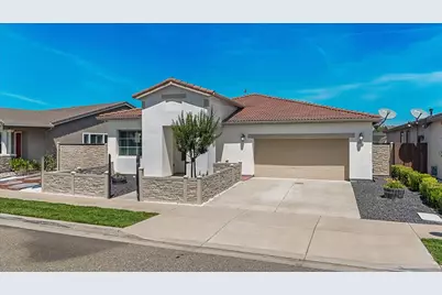 2352 Mustang Drive, Oakdale, CA 95361 - Photo 2