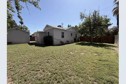 713 W 4th Street, Madera, CA 93637 - Photo 26