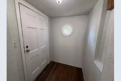 713 W 4th Street, Madera, CA 93637 - Photo 8