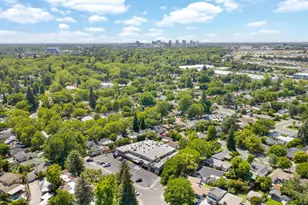 231 40th St, Sacramento, CA 95819 - Photo 30