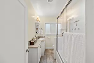 231 40th St, Sacramento, CA 95819 - Photo 18