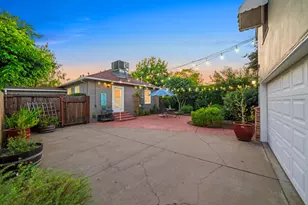 231 40th St, Sacramento, CA 95819 - Photo 46