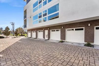2441 Cleat Lane #302, Sacramento, CA 95818 - Photo 32